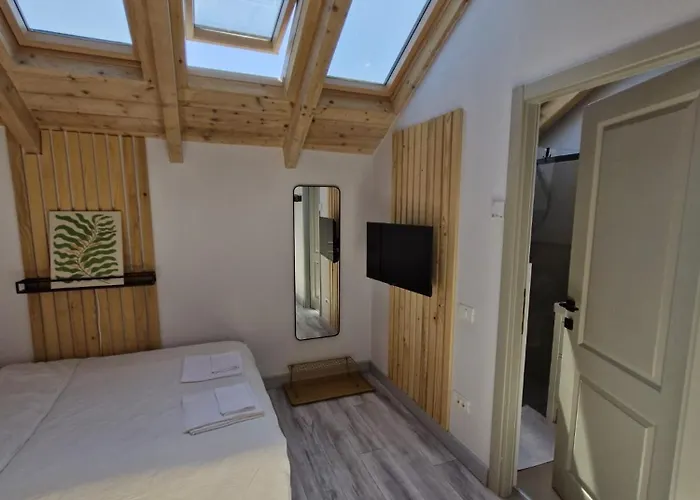 Apartment Small Attic With Private Bathroom